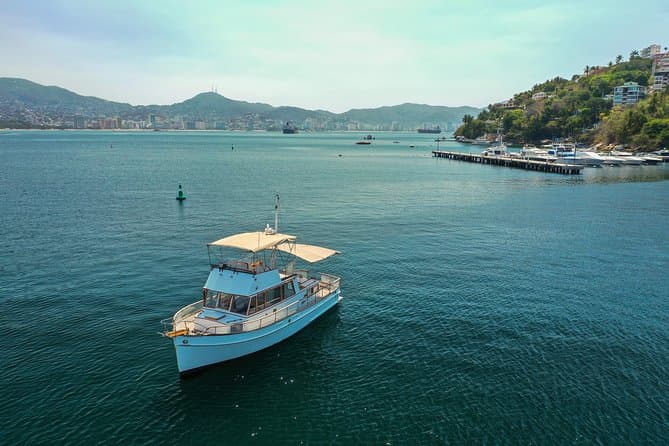 Paseo en yate por la Bahía
